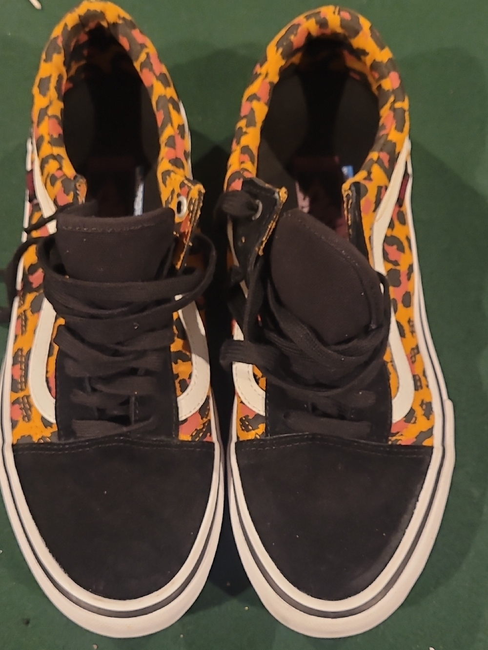 Black Skate Sneakers with Vans Old Skool Leopard Print Men’s Size 10 1/2